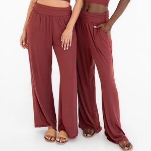 Imbodhi Sora Ribbed Wide Leg Pants Redwood Medium NWOT